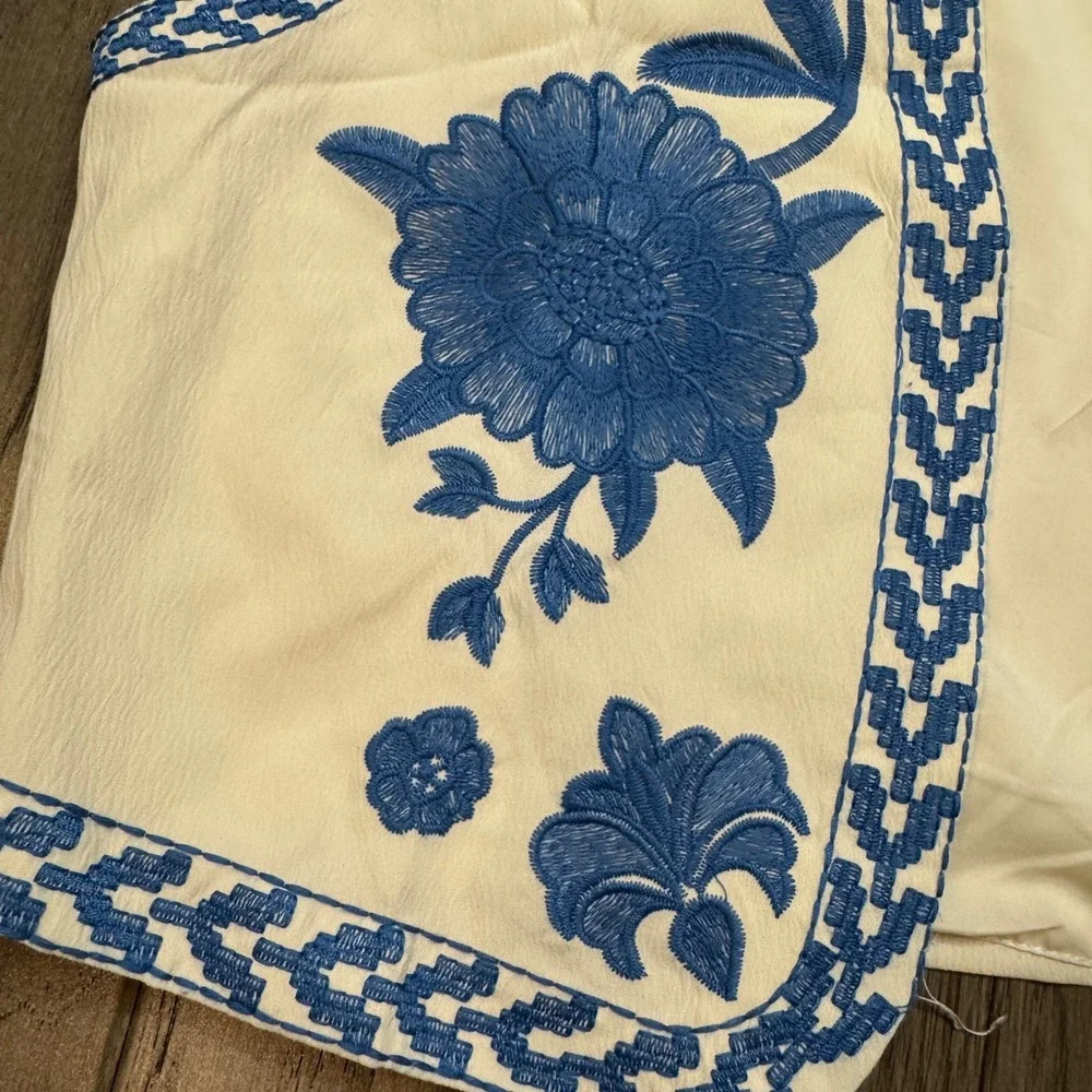 Boho Embroidered Faux Leather Vest Cream Blue‎ Floral Open Front Women